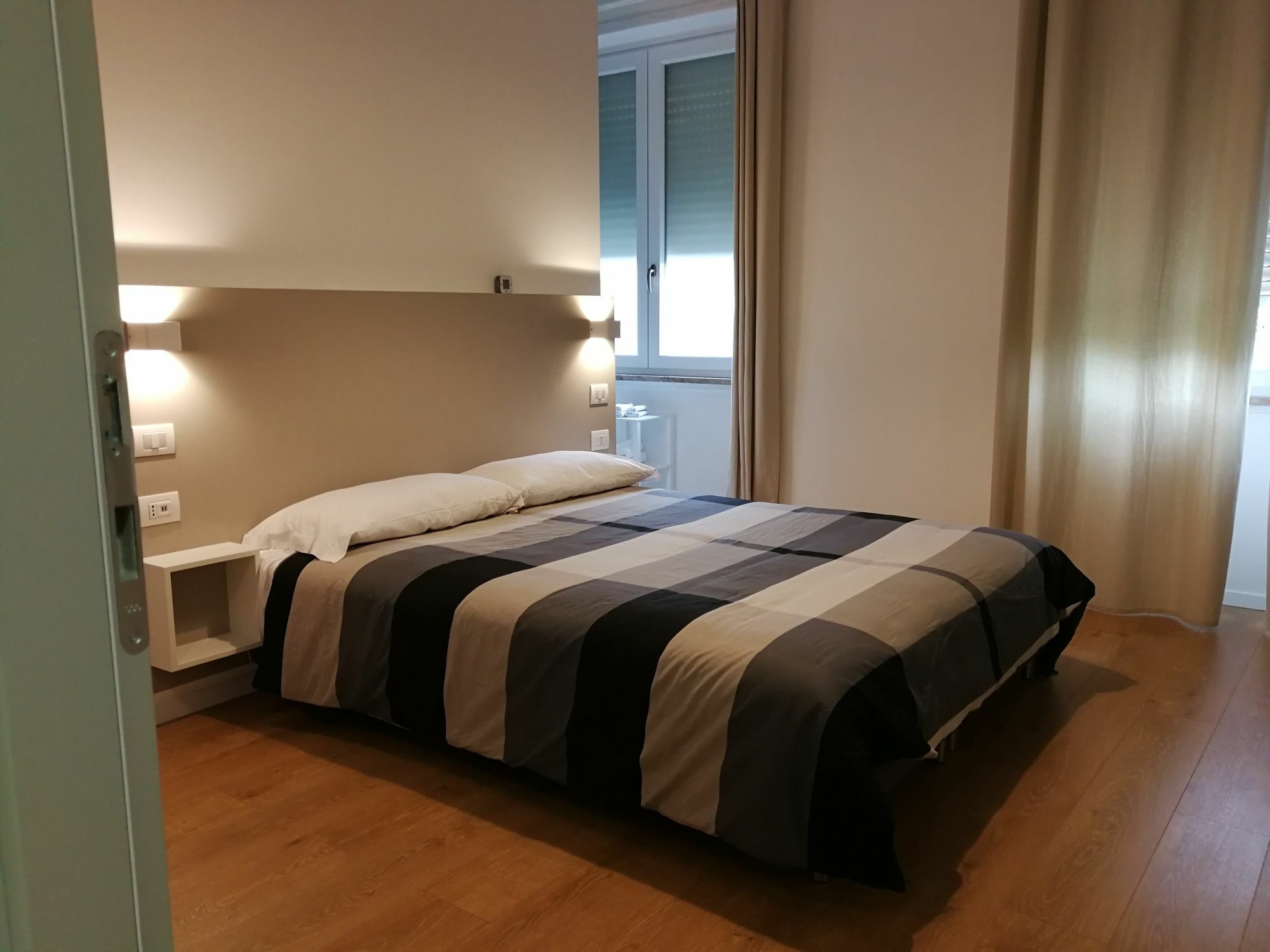 Dome Hotel Cagliari Bagian luar foto